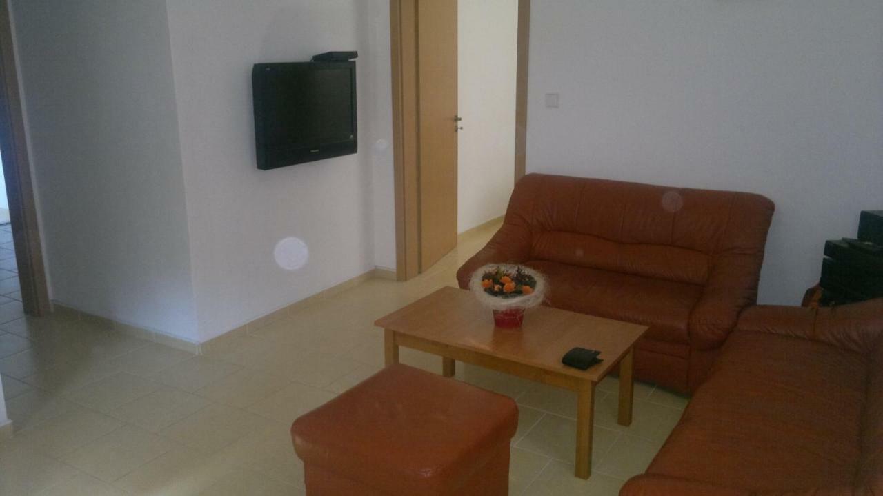 Apartman Срни Экстерьер фото